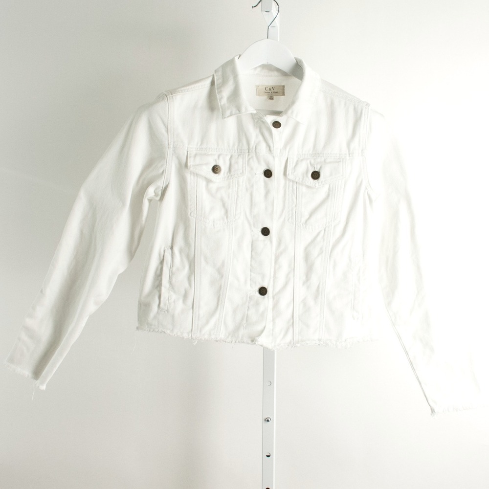 C&V Chelsea Violet White Denim Jacket Raw‎ Hem Frayed Cropped Size M